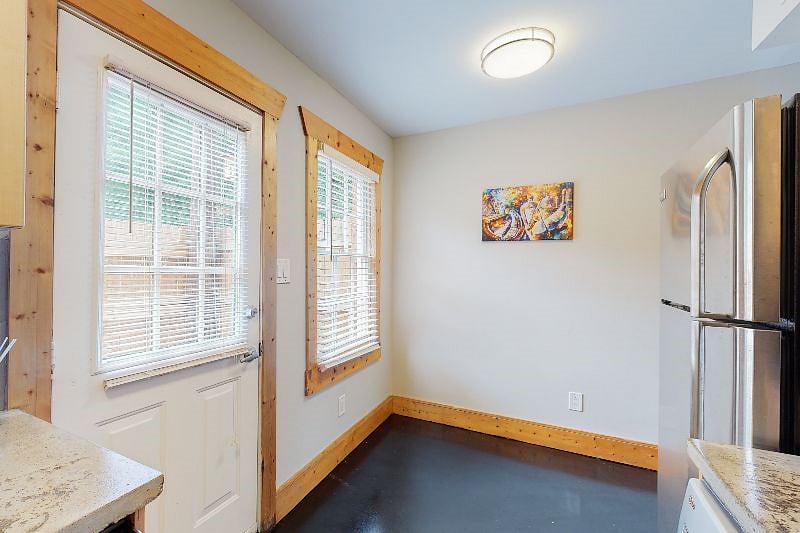 Furnished Finder property 398129_1 photo 7