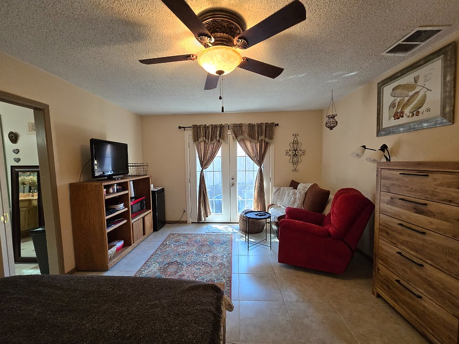 Furnished Finder property 398199_1 photo 3