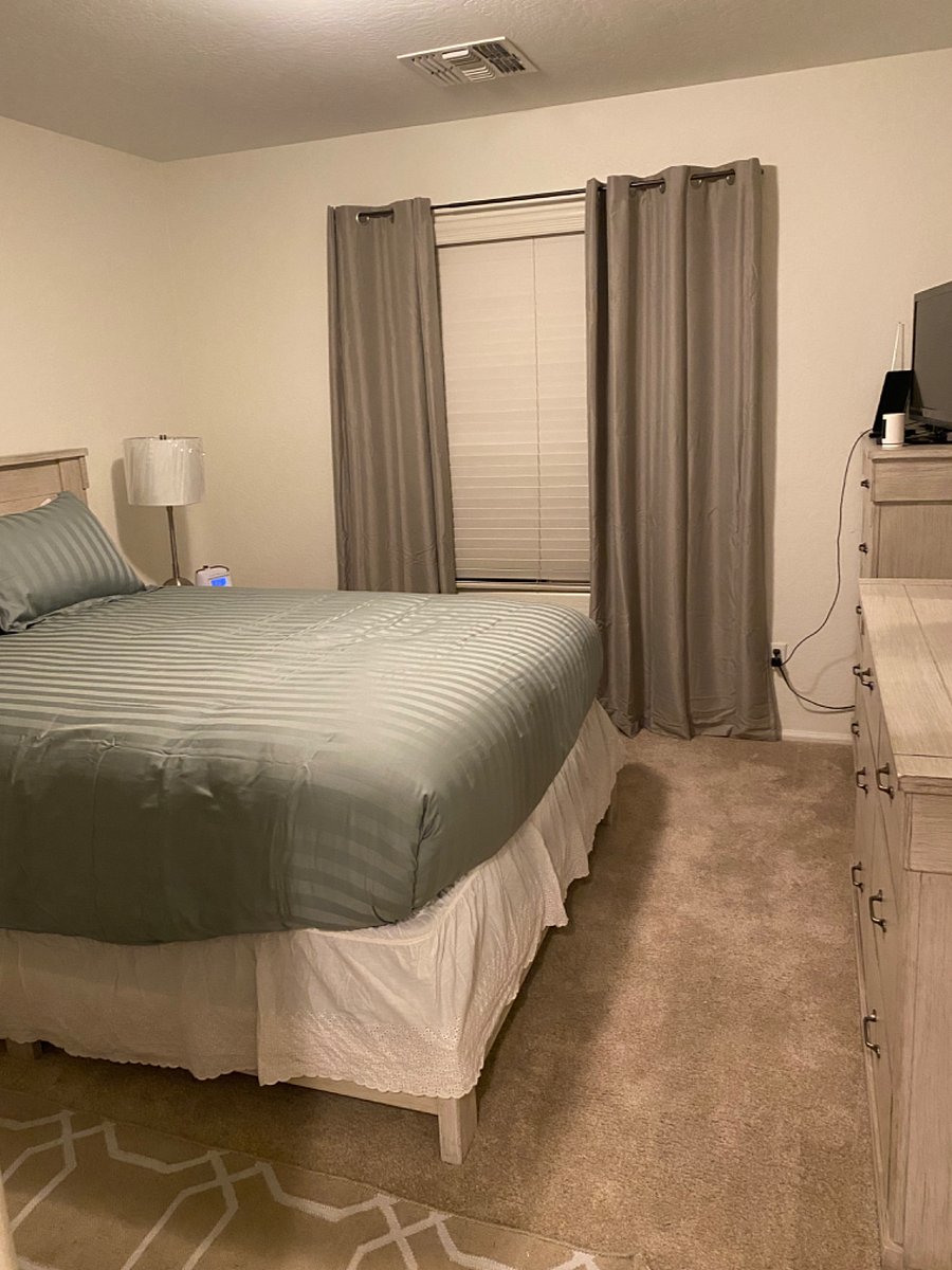 Queen bedroom