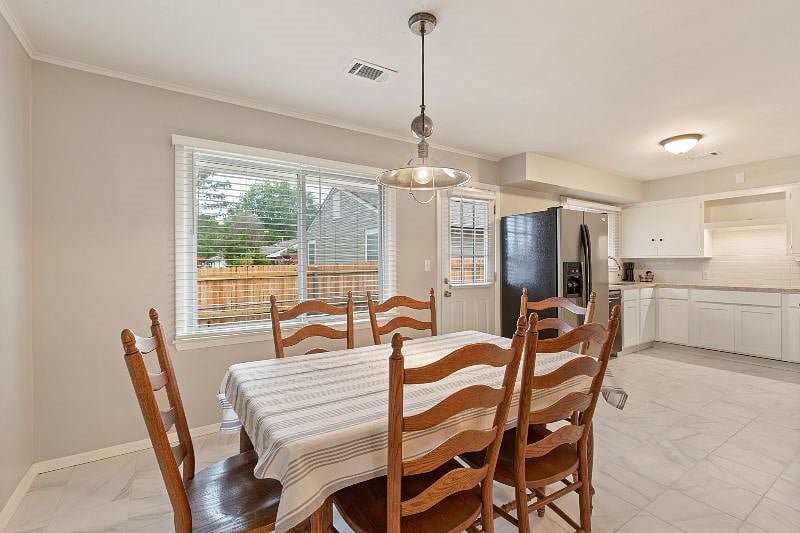 Furnished Finder property 398220_1 photo 8