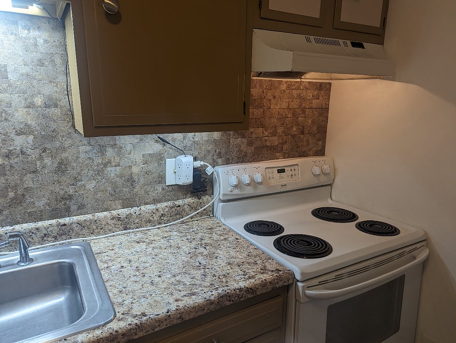 Furnished Finder property 398251_2 photo 4