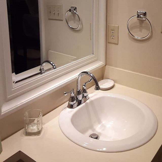 sink, tub, shower
