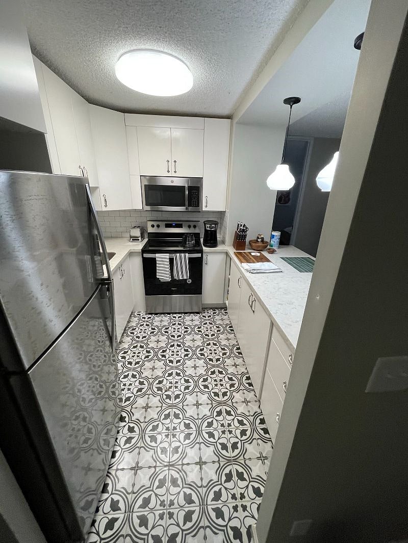 Furnished Finder property 398350_1 photo 5