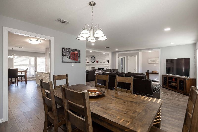 Furnished Finder property 398458_1 photo 3