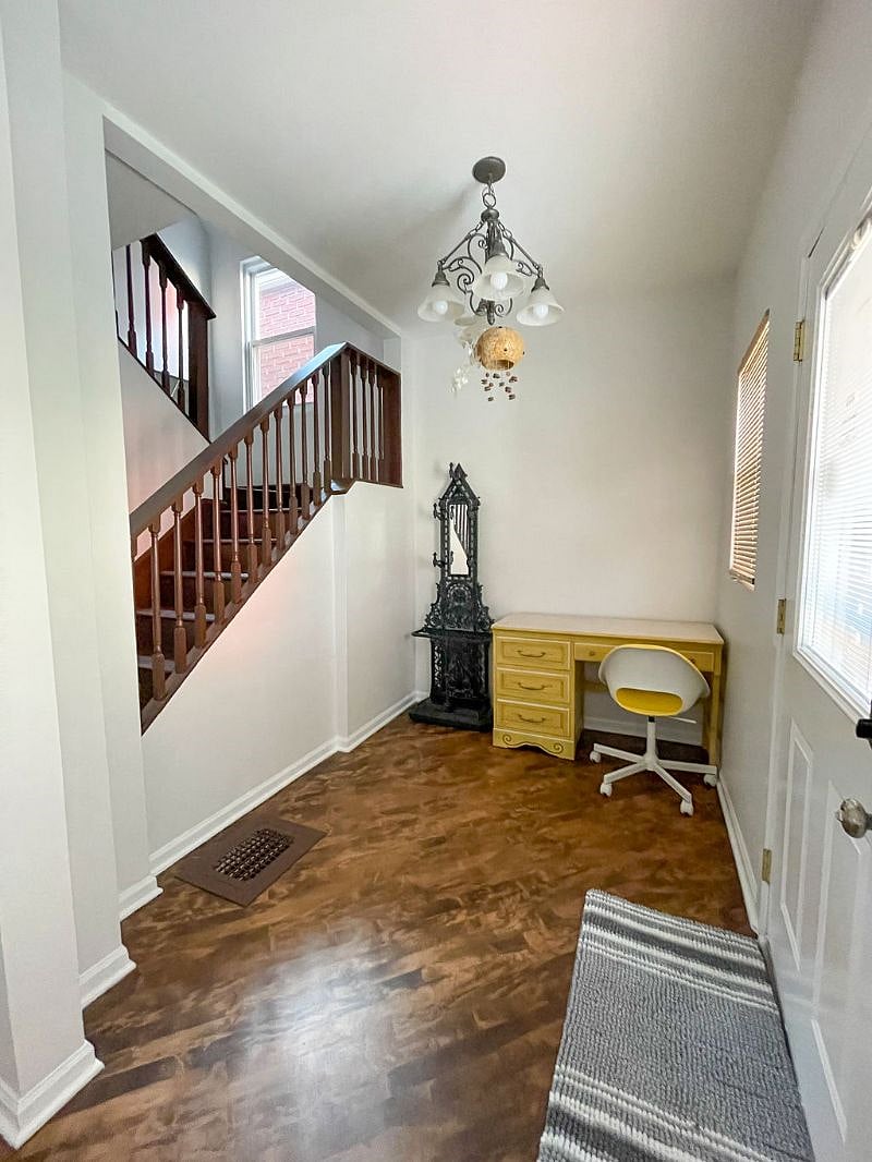 Desk at Entrance