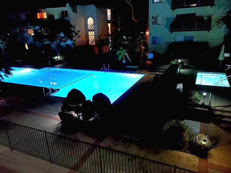Swimming pool and jacuzzi