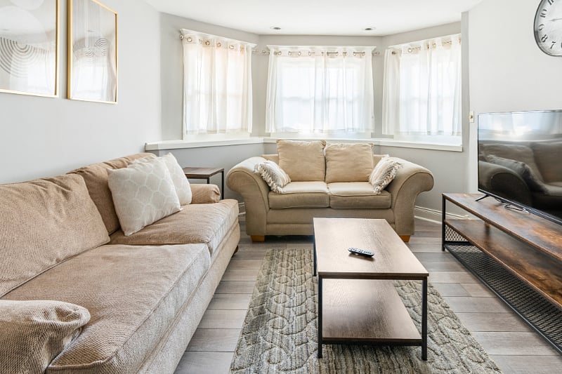 Furnished Finder property 398502_1 photo 3