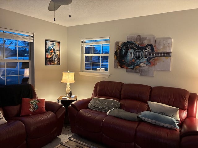 Furnished Finder property 398596_1 photo 3