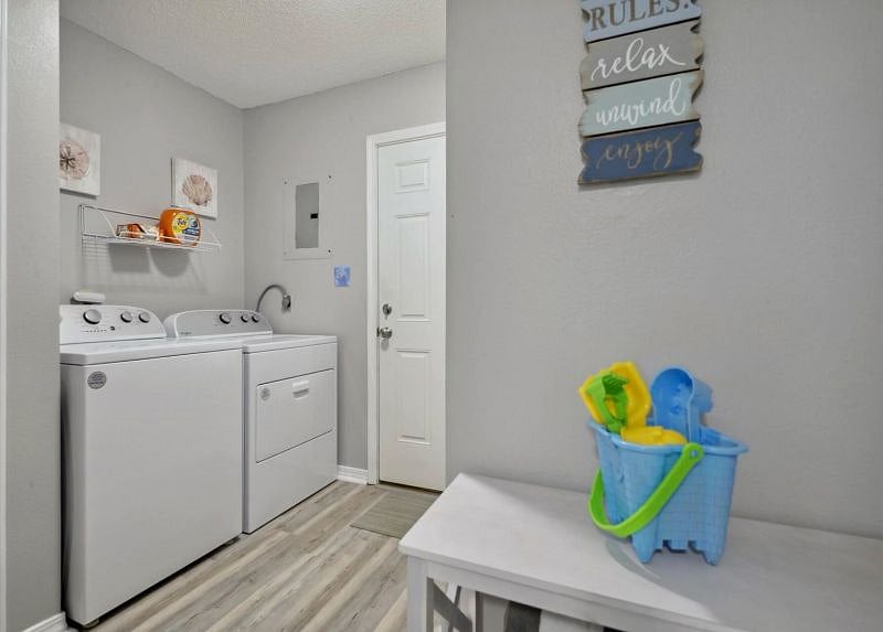 Furnished Finder property 398596_2 photo 8