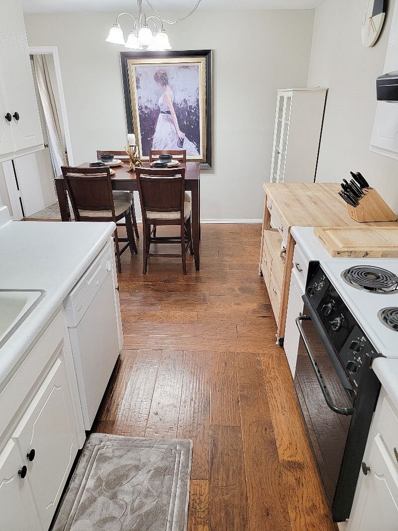Furnished Finder property 398699_1 photo 12