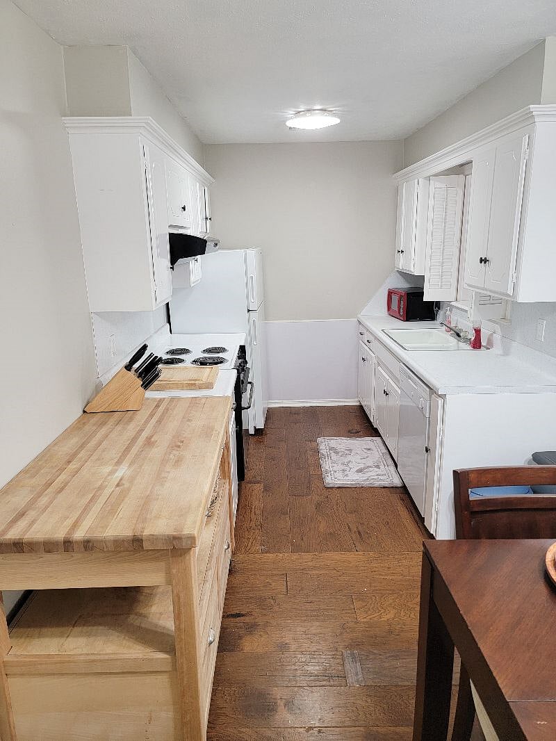 Furnished Finder property 398699_1 photo 11