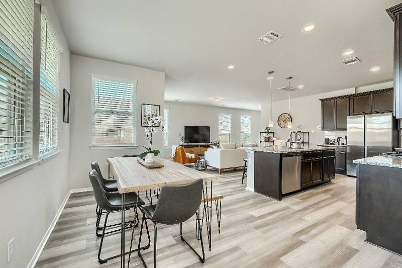 Furnished Finder property 398743_1 photo 23