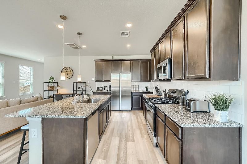 Furnished Finder property 398743_1 photo 17