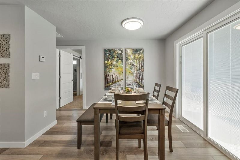 Furnished Finder property 398928_1 photo 3