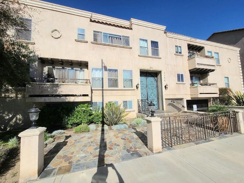 Furnished Finder property 398975_1 photo 3