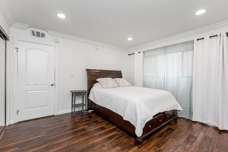 Furnished Finder property 398975_1 photo 13