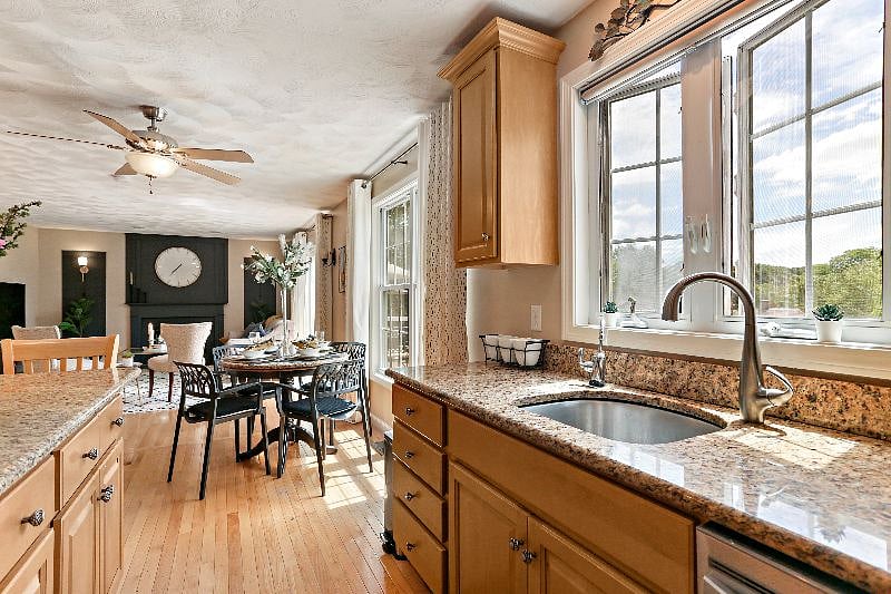 open concept kitchen/family room