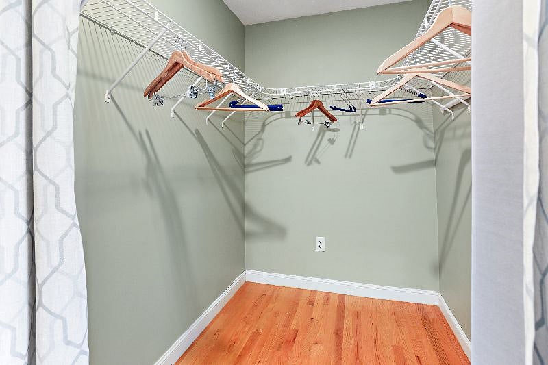 walk-in closet #1