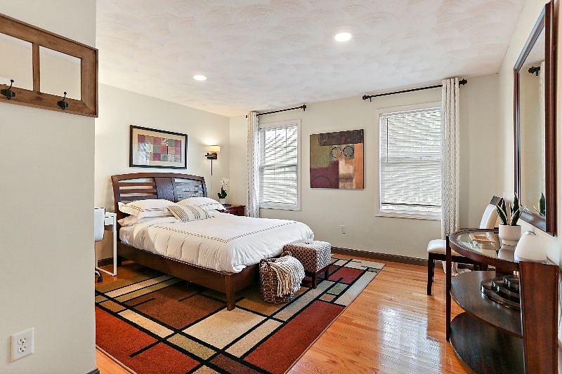 bedroom #2, queen bed