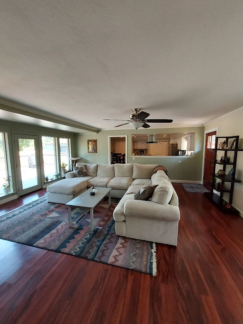 Furnished Finder property 399008_1 photo 3