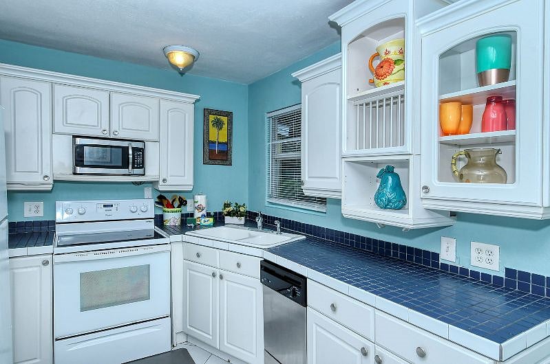 Furnished Finder property 399146_1 photo 12