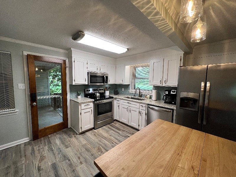 Furnished Finder property 399153_1 photo 3