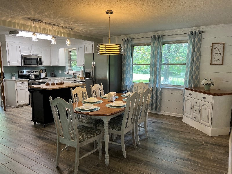 Furnished Finder property 399153_1 photo 8