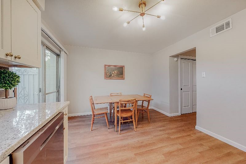 Furnished Finder property 399158_1 photo 13