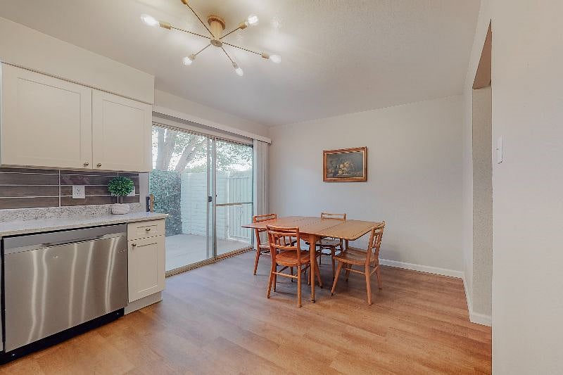 Furnished Finder property 399158_1 photo 10