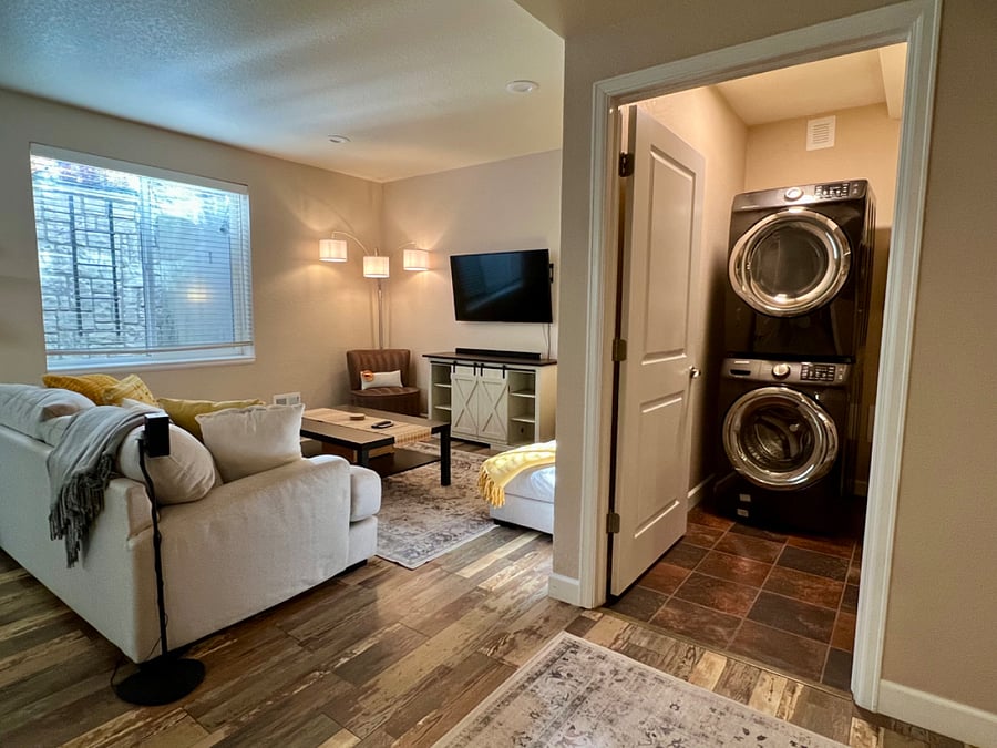 Furnished Finder property 399234_1 photo 10