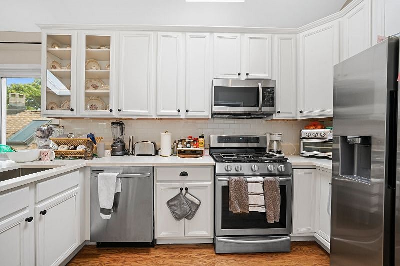 Furnished Finder property 399240_1 photo 17