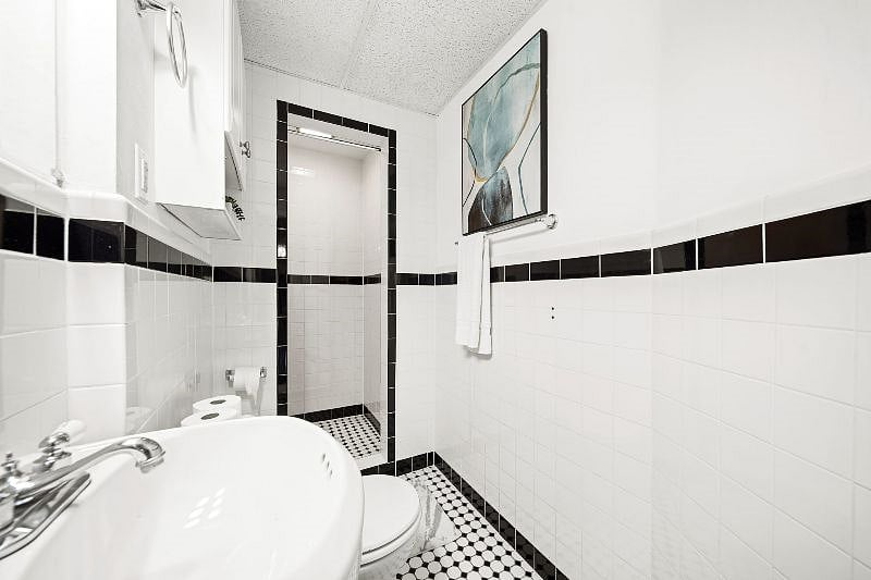 Furnished Finder property 399284_1 photo 18