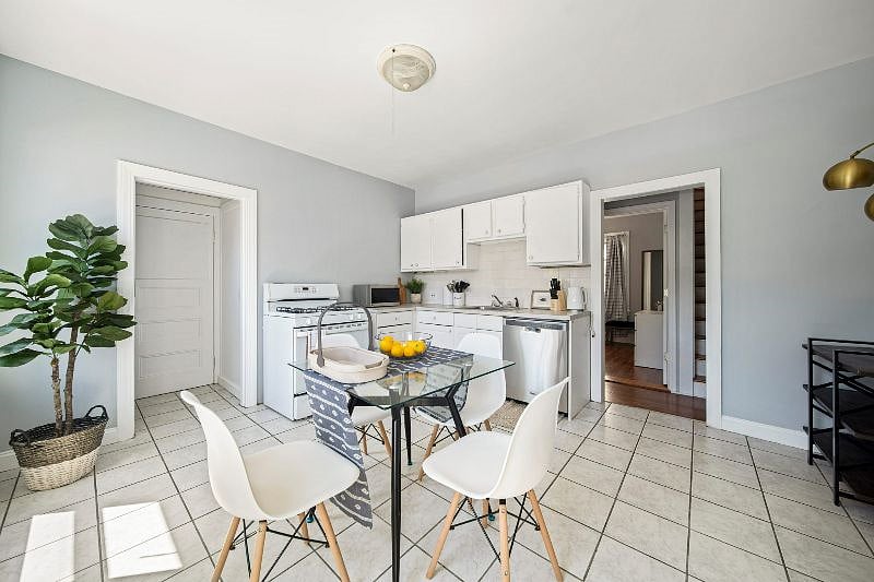 Furnished Finder property 399284_1 photo 17