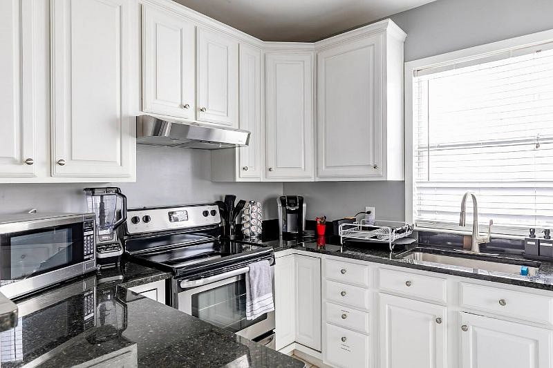 Furnished Finder property 399302_2 photo 11
