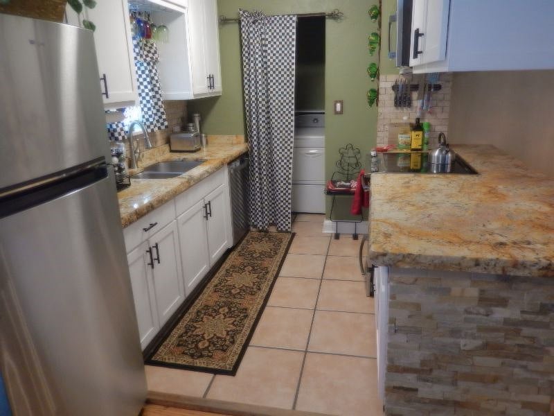 Furnished Finder property 399422_1 photo 8