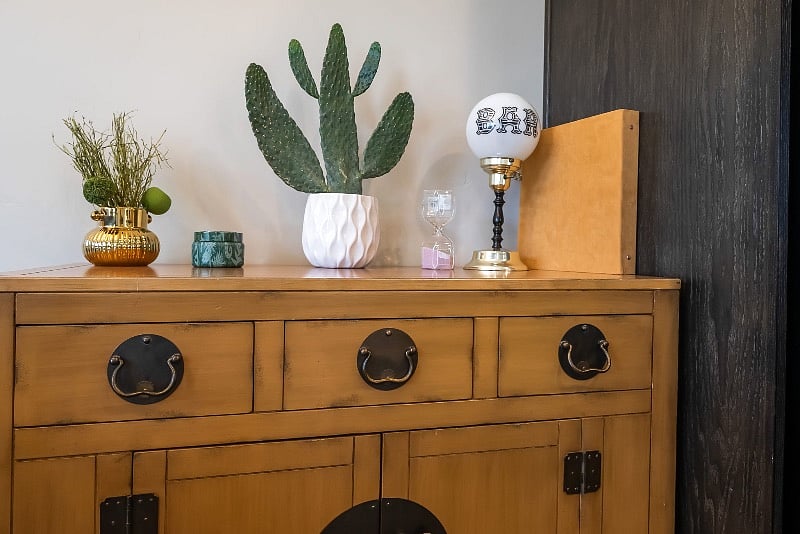 Home bar, need we say more.