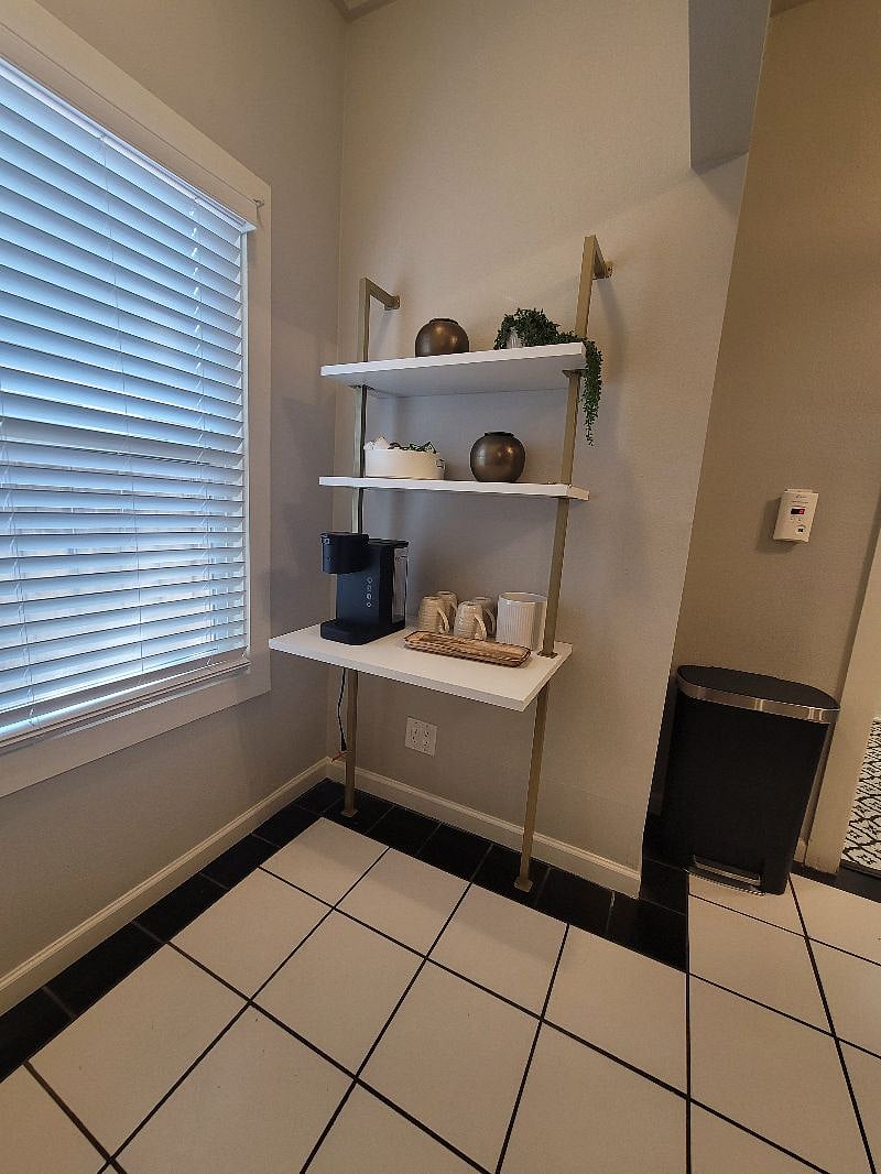 Furnished Finder property 399494_1 photo 5