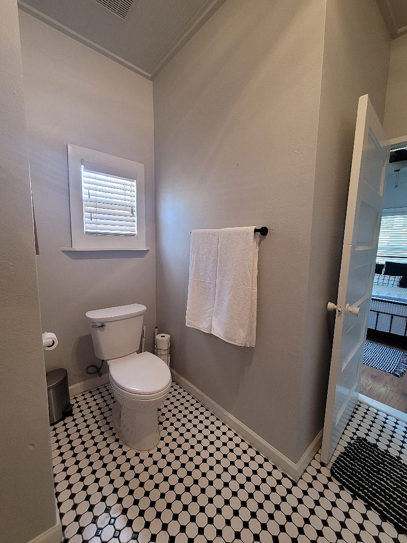 Furnished Finder property 399494_1 photo 9
