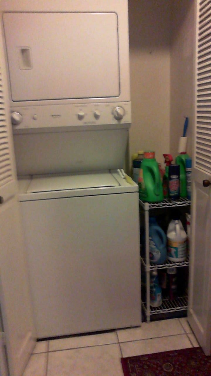 Stacking washer/dryer
