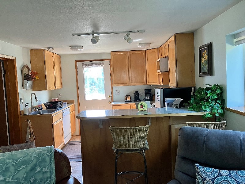 Furnished Finder property 399630_1 photo 9
