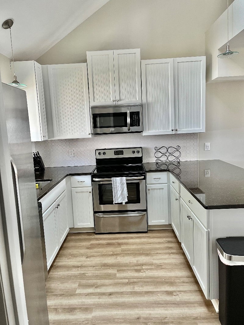 Furnished Finder property 399705_1 photo 8
