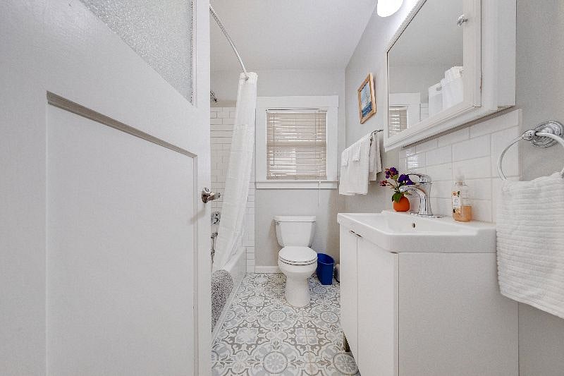 Furnished Finder property 399783_2 photo 15