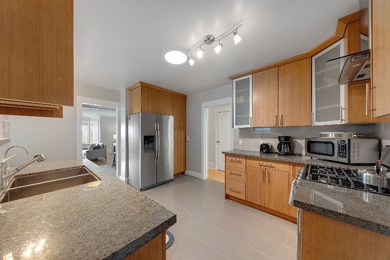 Furnished Finder property 399783_2 photo 7