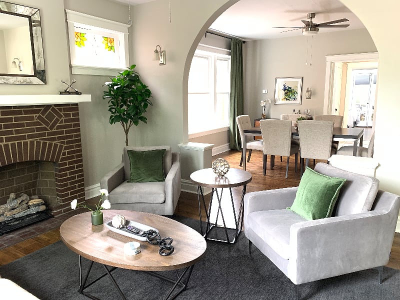 Open floor plan to Dining Room
