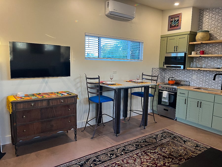 Furnished Finder property 399801_2 photo 6