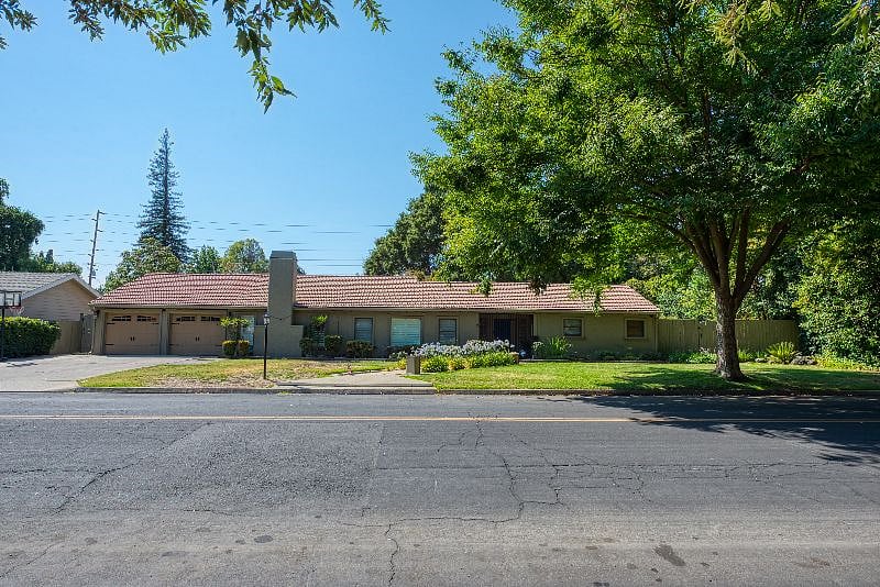 Furnished Finder property 399816_1 photo 16