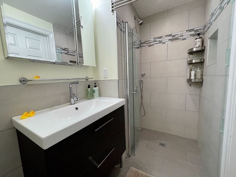 Furnished Finder property 399960_1 photo 7
