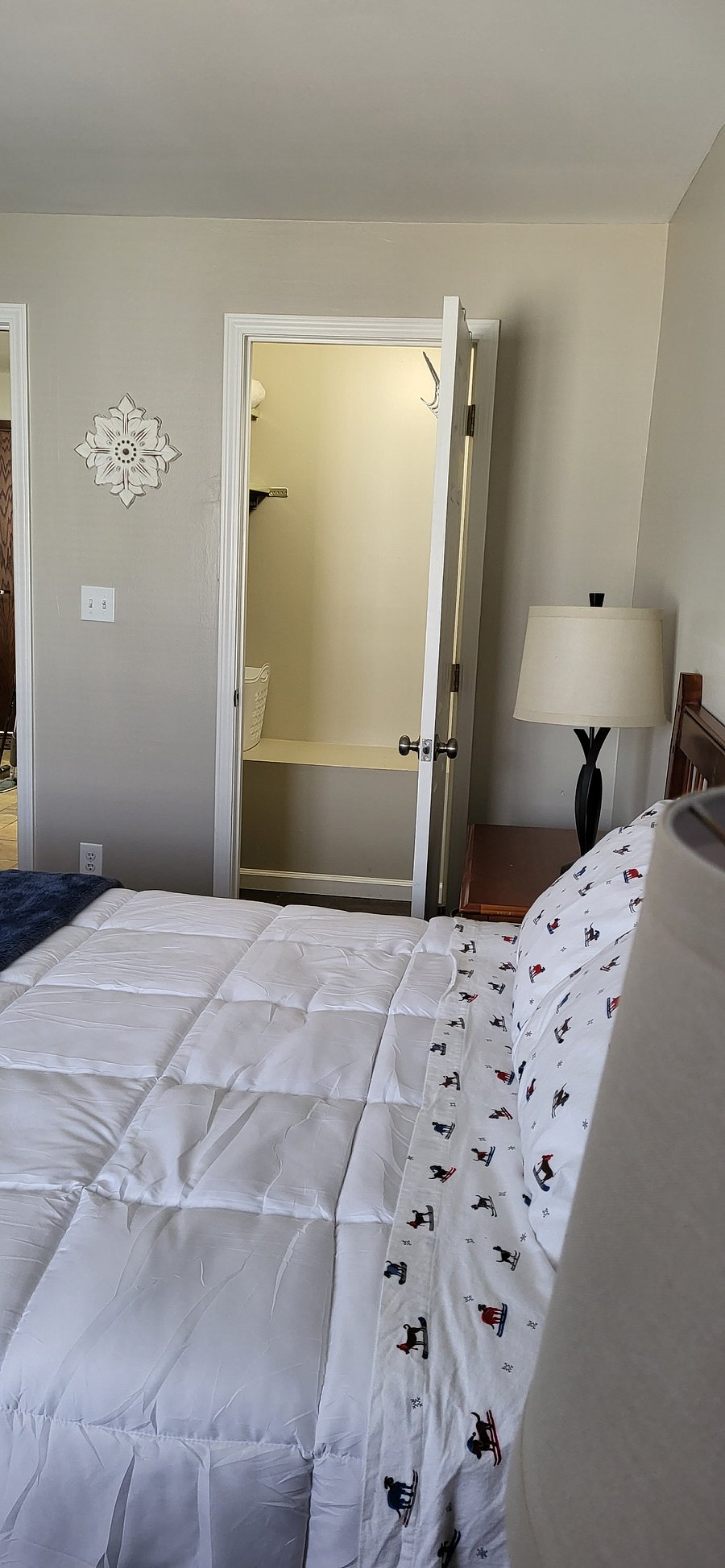 Furnished Finder property 399966_2 photo 14
