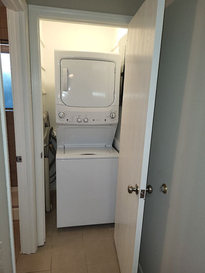 Furnished Finder property 399967_1 photo 6