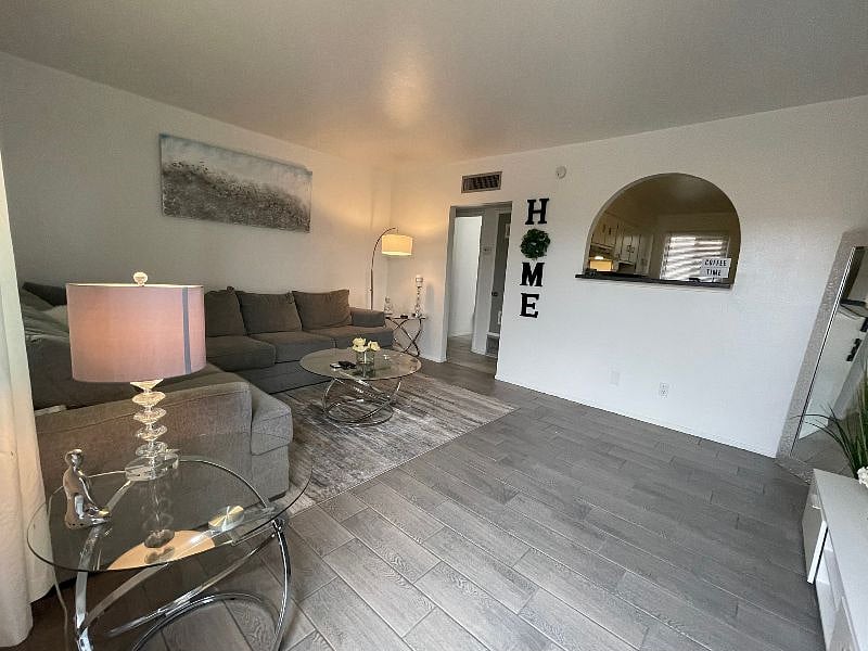 Furnished Finder property 399971_1 photo 4